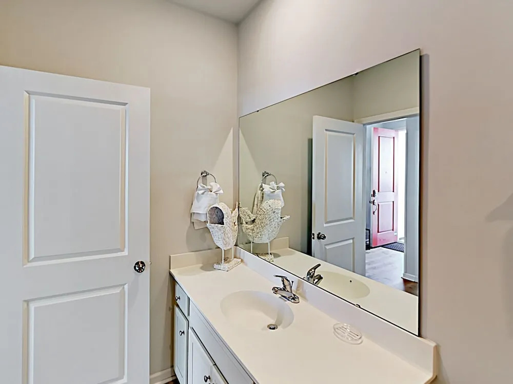 Cloisters - 4 Br Home