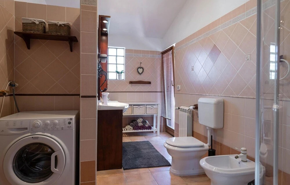Stunning Home in Medulin With Wifi and 4 Bedrooms