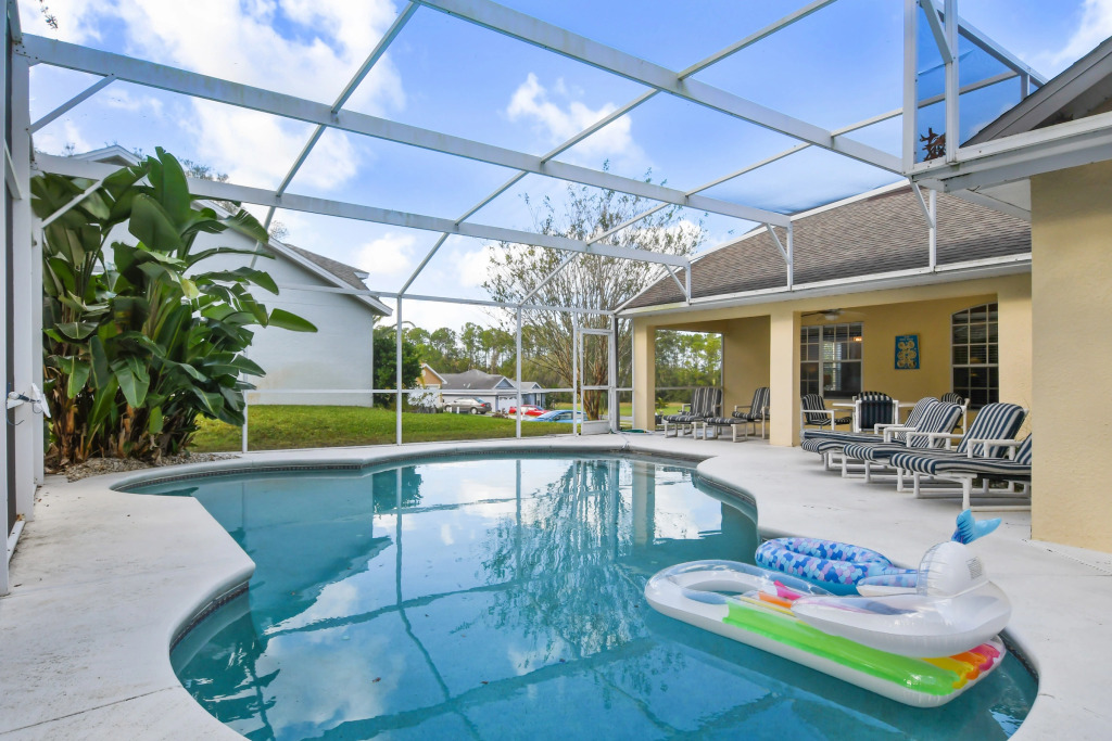Floridian Pool Home close to Disney  , Davenport, US