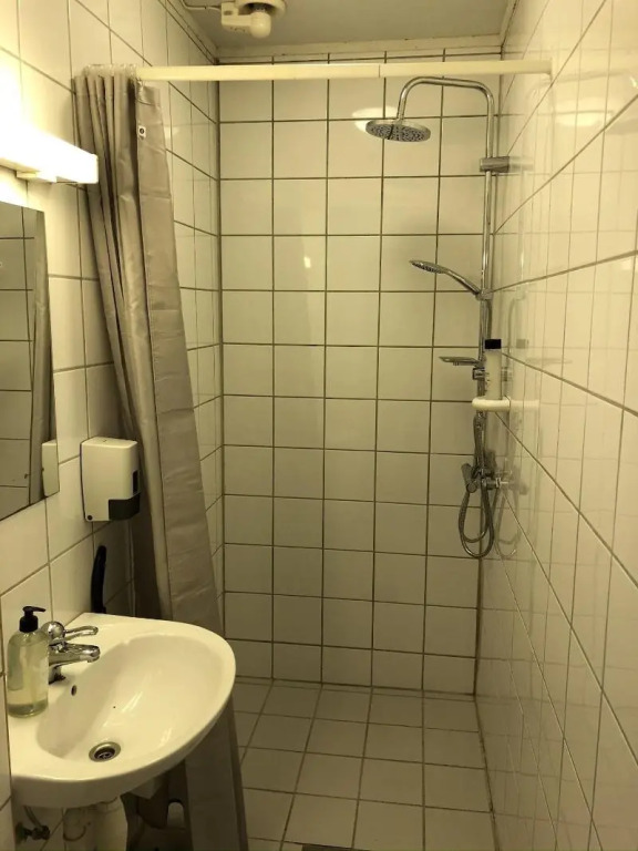 Ami Hotel