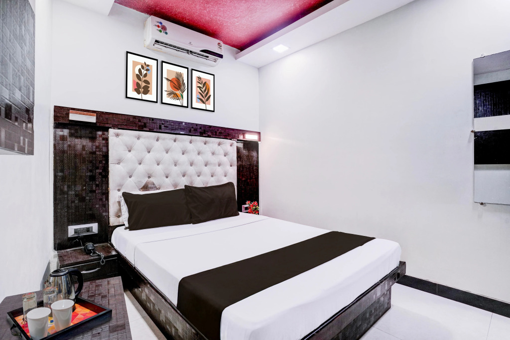 Super Collection O Asalpha near International Airport