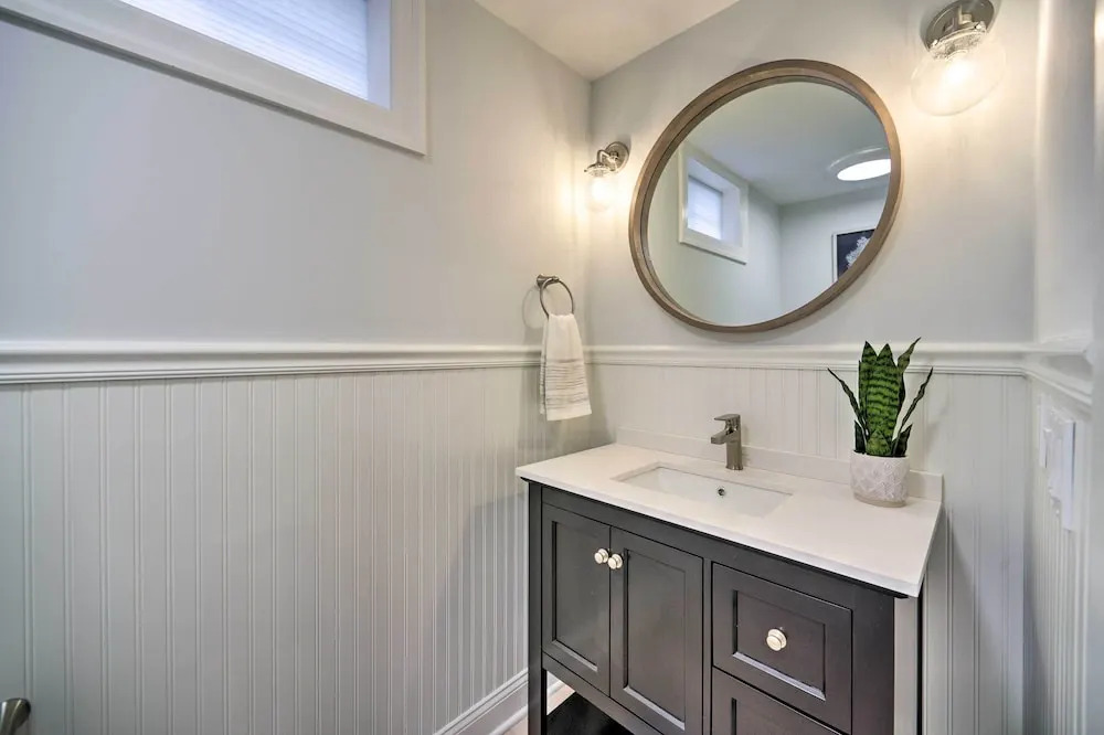 Walk to Belmont Stakes! Retreat w/ Game Room & Gym