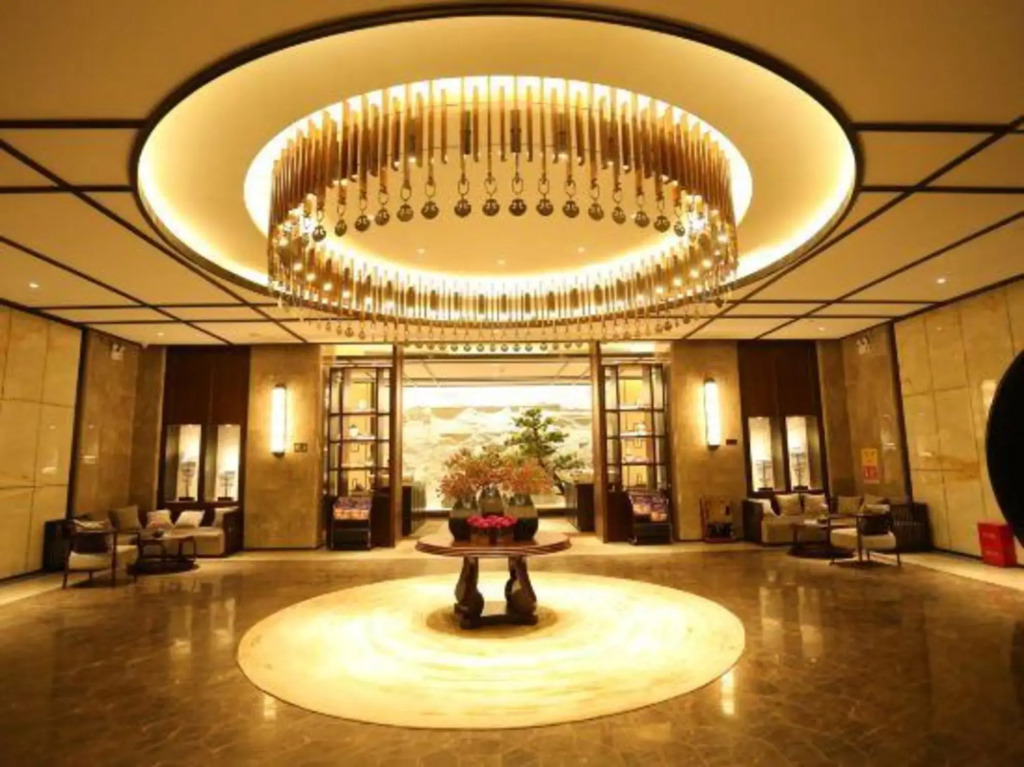 Tianxiachan Binjiang Hotel