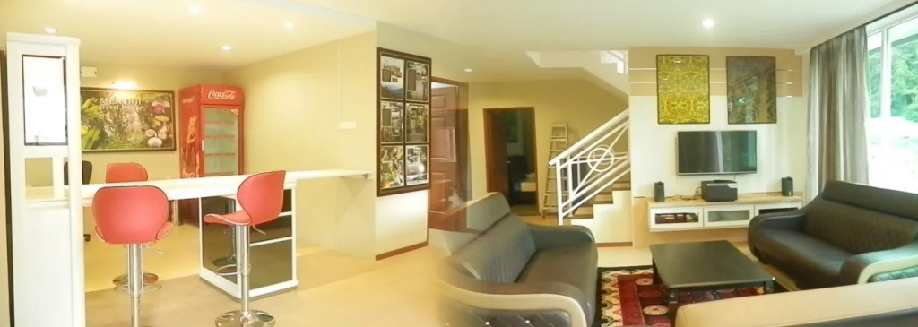 Eight Mentigi Guest House