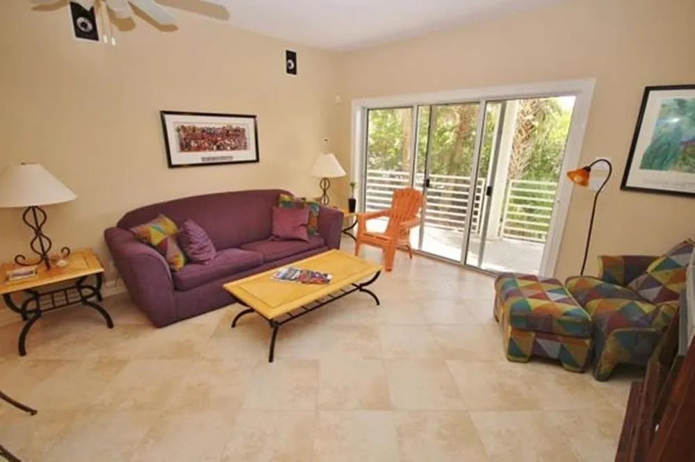 Luxury on the Lagoon Apartment 4