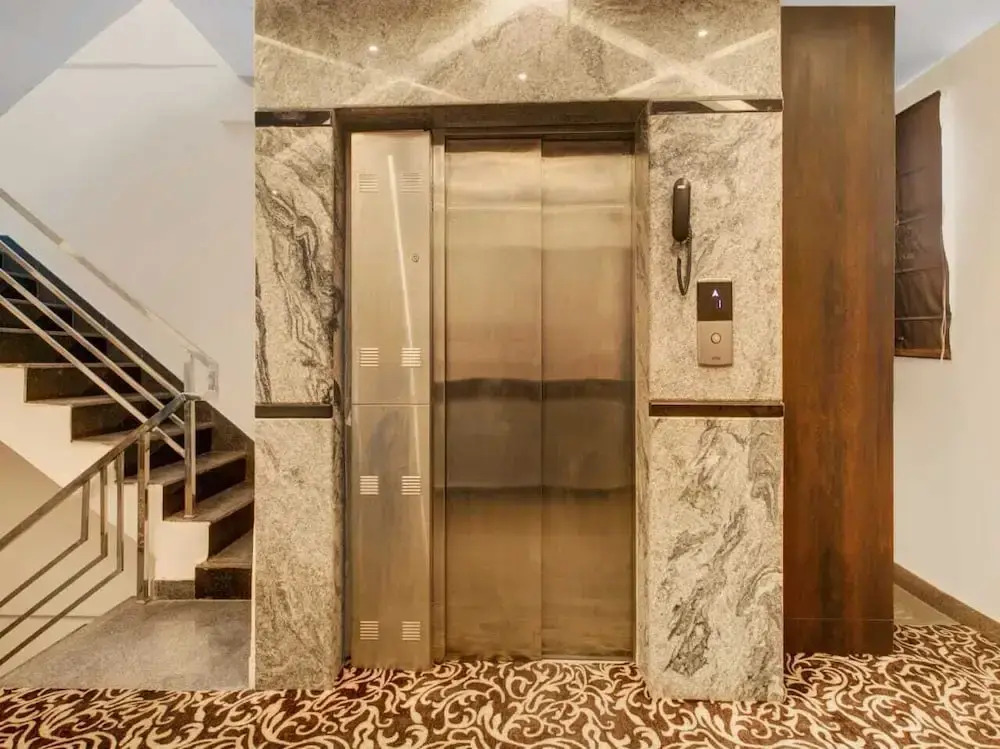 The Superb Hotels