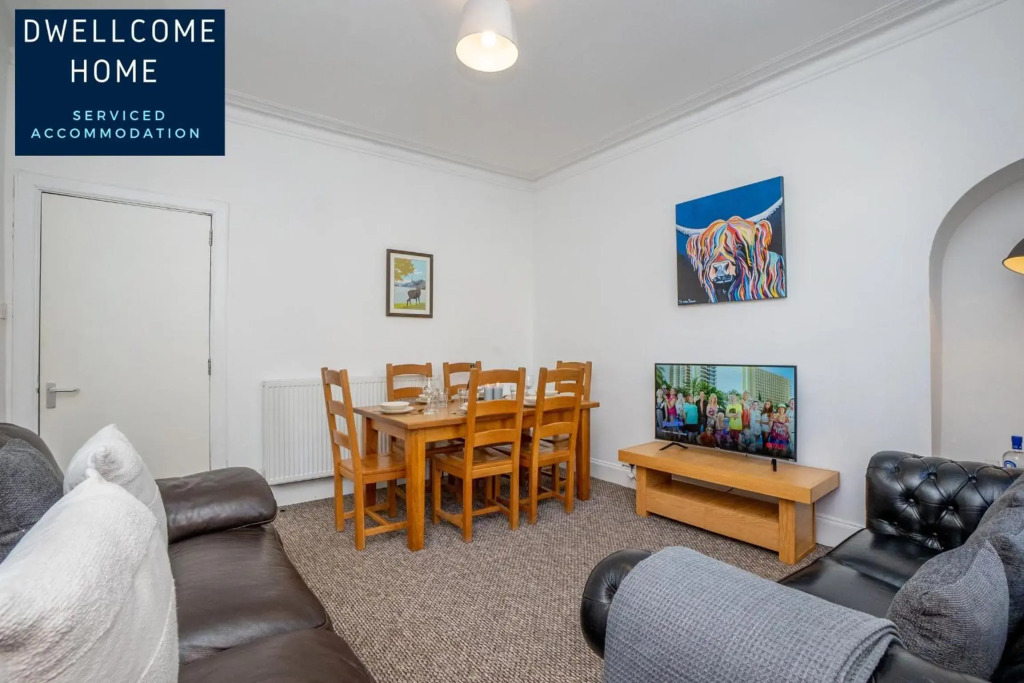 Find "DWELLCOME HOME Ltd" site for 10oo10 assurance from past guests - SPACIOUS CENTRAL 3 DOUBLE Bedroom Apartment with 5 beds, Superking, 2 doubles, 2 singles, fast broadband, free parking, Miles better than a hotel