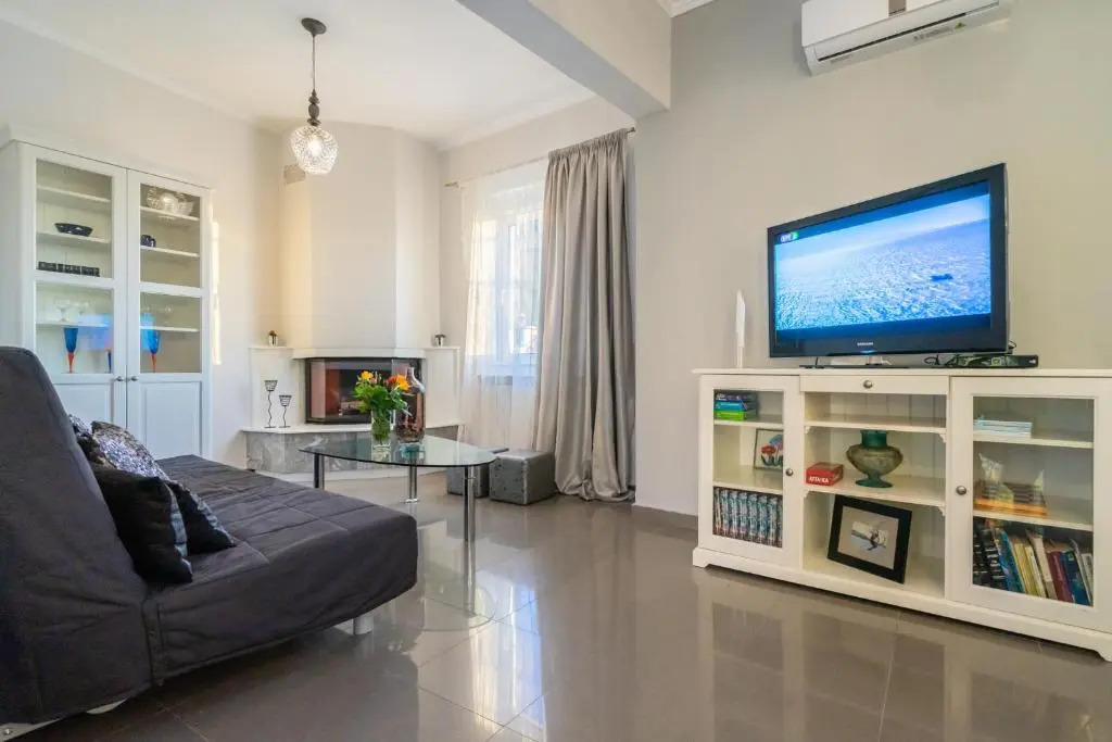 Fontana Luxury Villa Salakos With Pool Near Beach