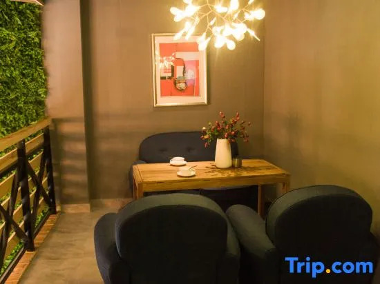 Zizhu Xintiandi Hotel