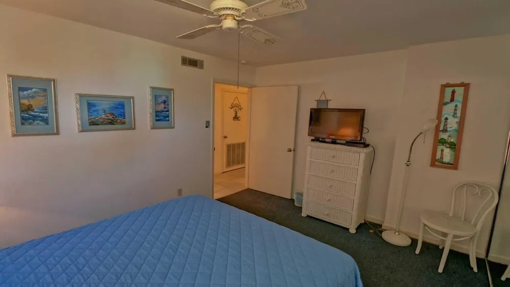 111 Las Brisas Poolside Condo 1 Bedroom Condo by RedAwning