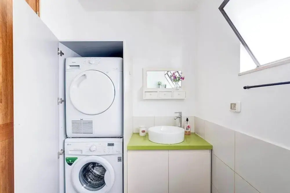 Diz 3 By TLV2rent
