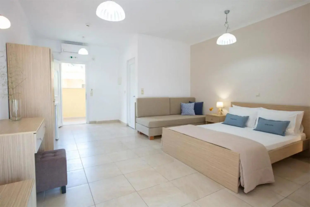 Menes Hotel