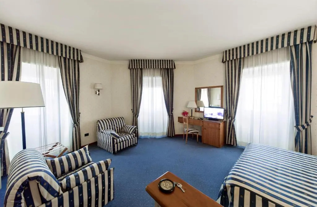 Hotel de Paris