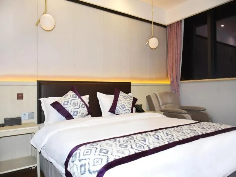 GYA Shanghai West Youyi Road Subway Station Hotel