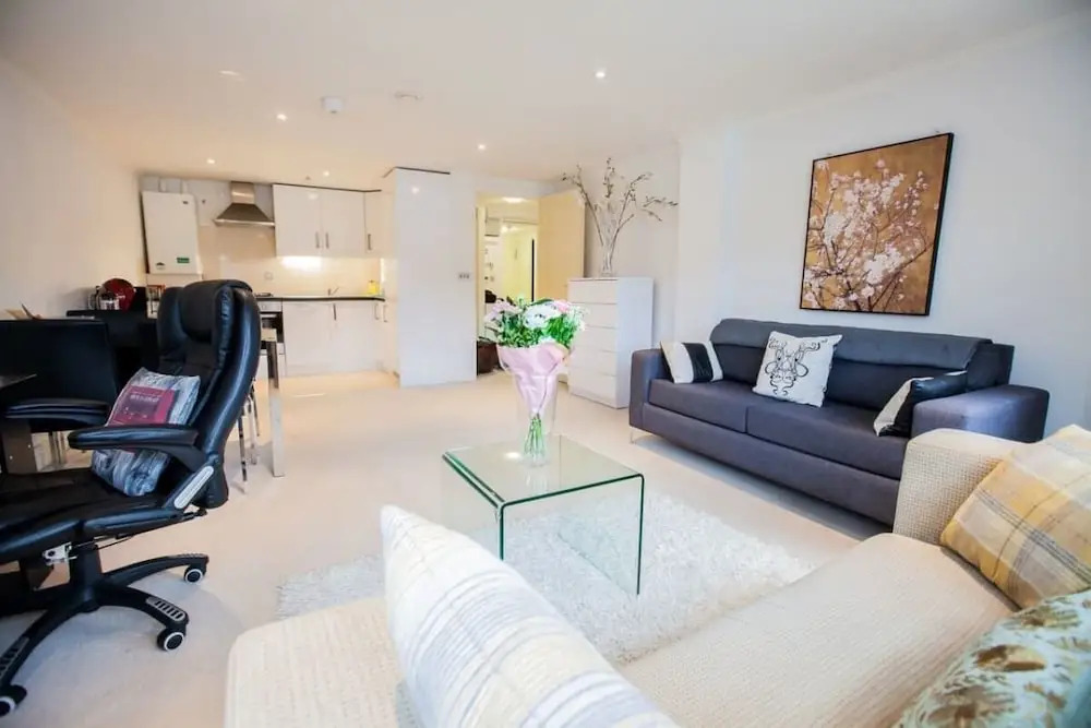 1bed Sleeps 4 in West Kensington 7mins to Tube