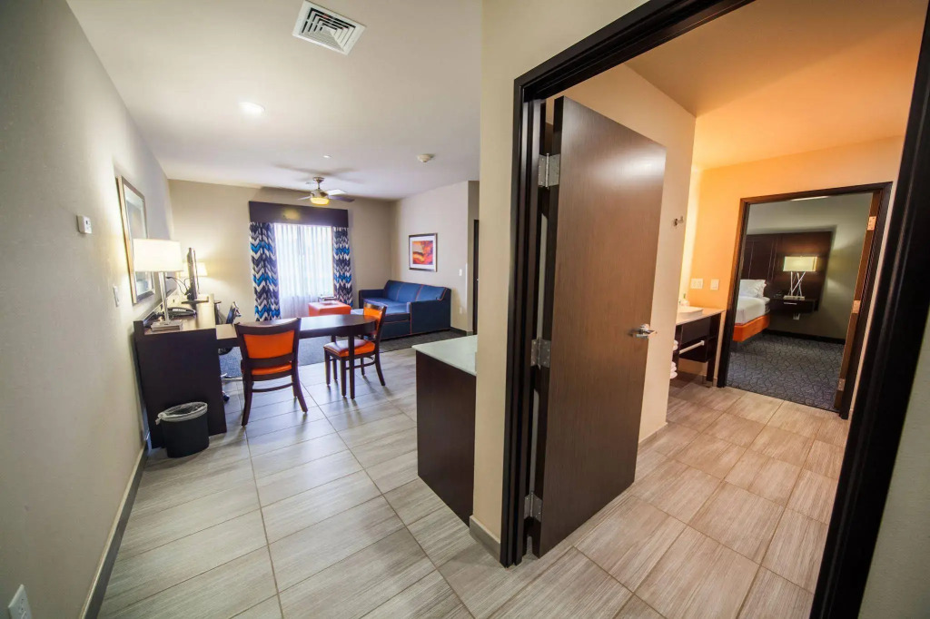 Holiday Inn Express & Suites Oklahoma City Southeast - I-35 by IHG