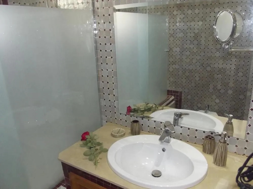 Riad Thycas