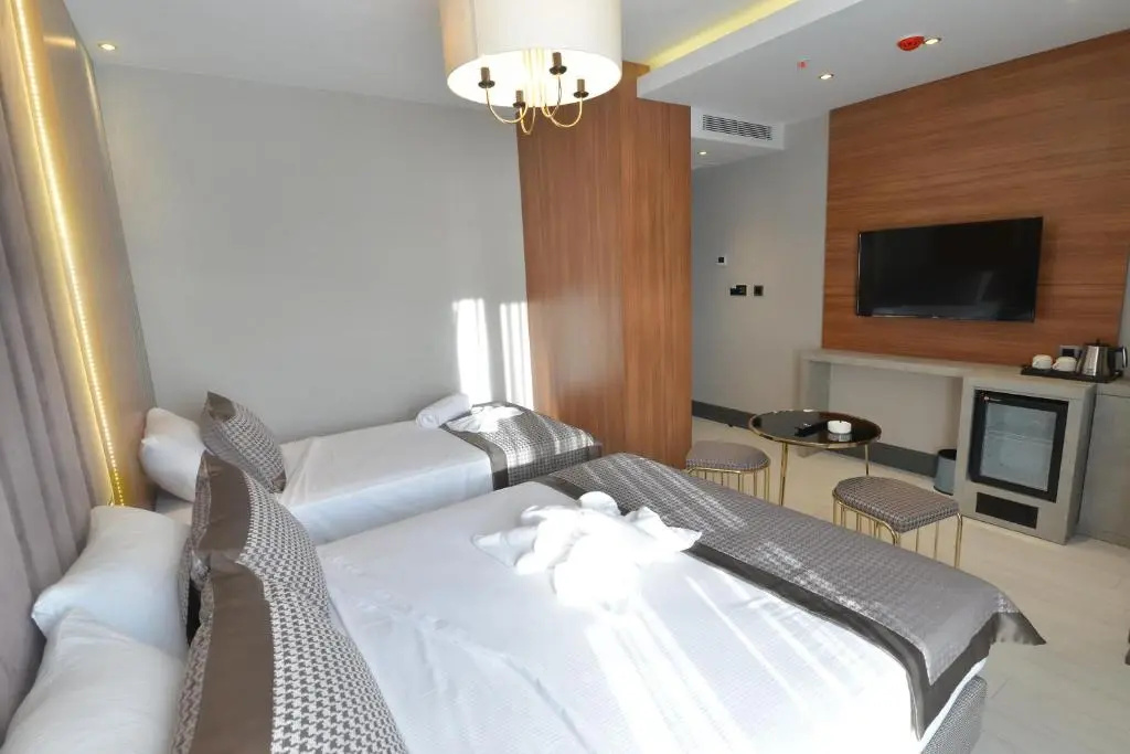 Santra Hotel