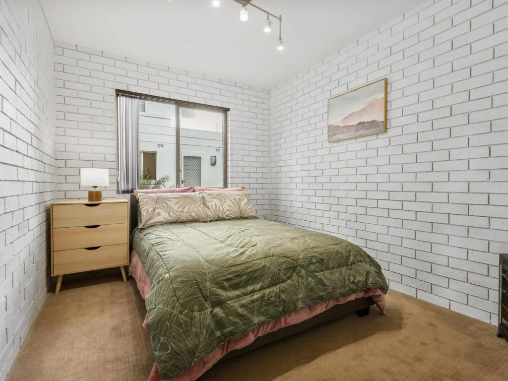 Modern and Stylish One Bedroom Pet Friendly Home Right by the Beach
