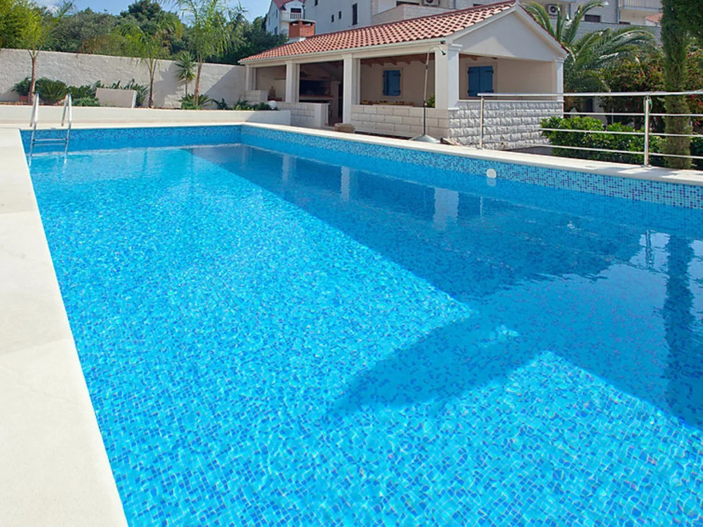 Villa 2 Pools 17544