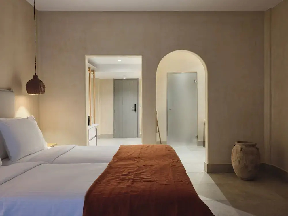 Salt Suites Paros