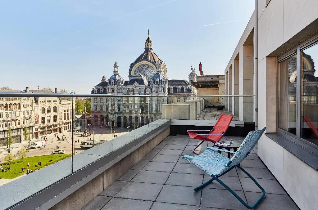 Отель Indigo Antwerp - City Centre, an IHG Hotel