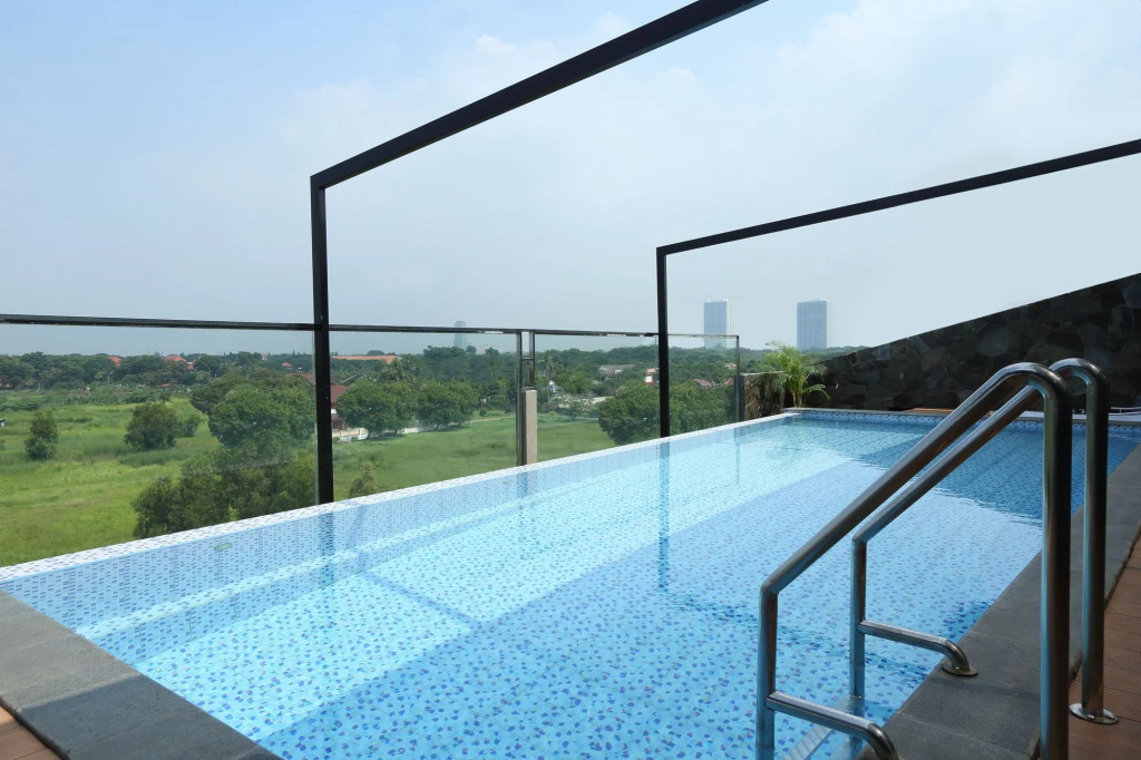 Lemo Hotel Serpong