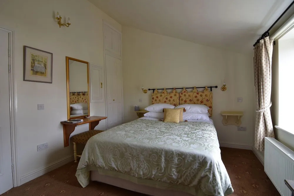 Place Farm House