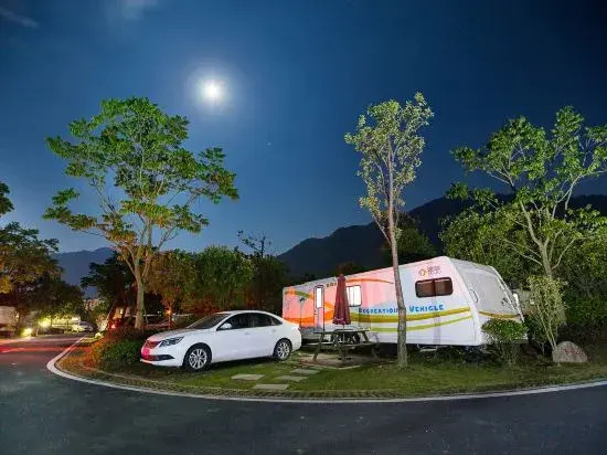 To Journey Huangshan Camping