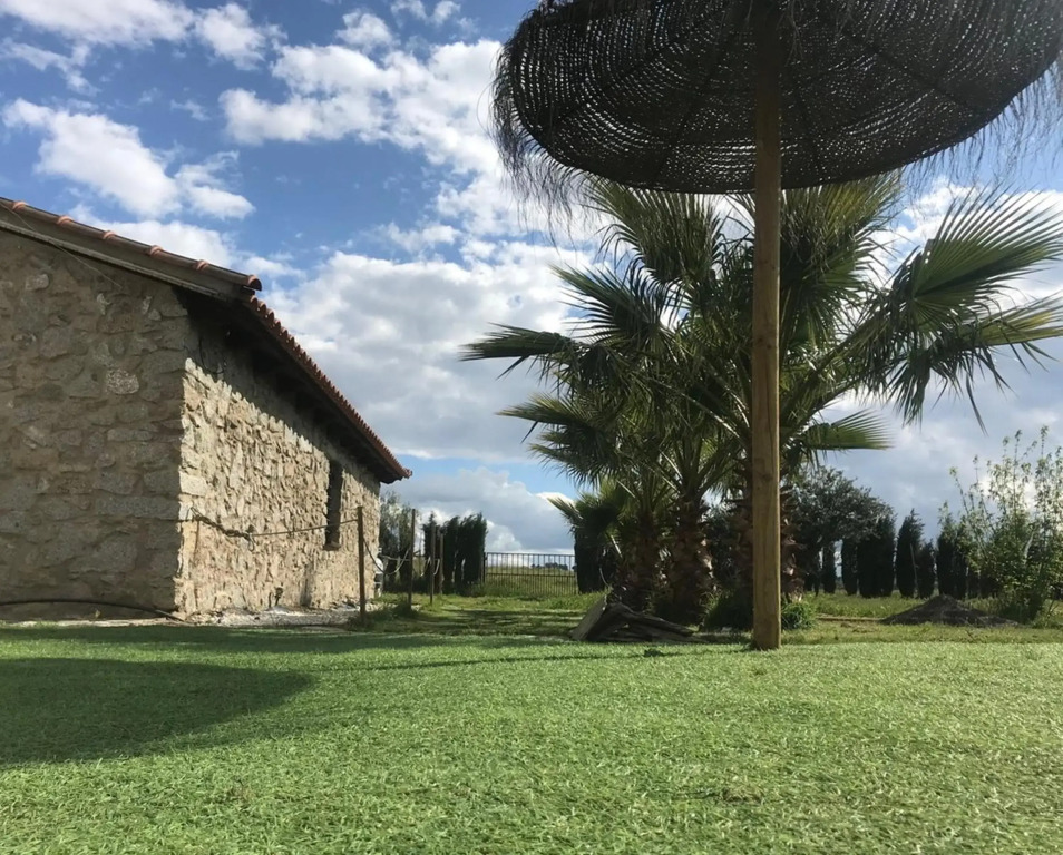 3 bedrooms house with shared pool enclosed garden and wifi at Alcaracejos