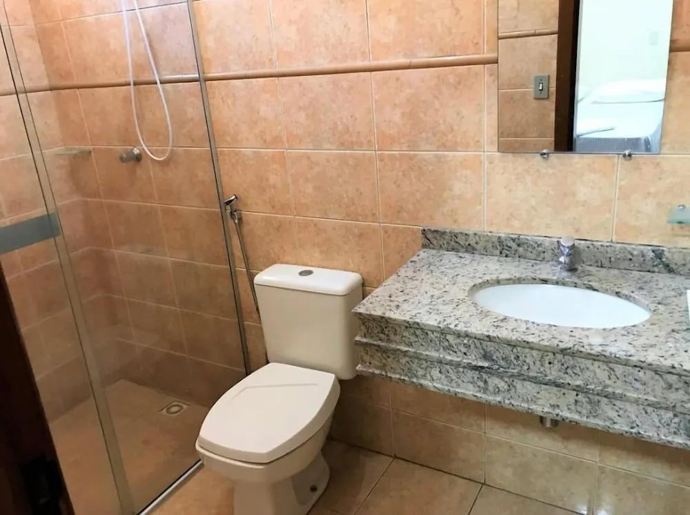 Laras Hotel