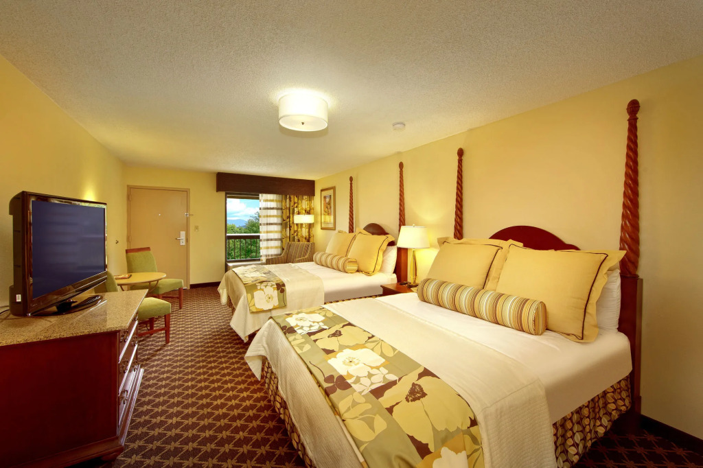 Quality Inn Near the Island Pigeon Forge
