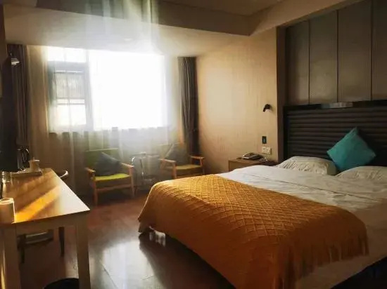 Junfeng Elegant Hotel (Shenqiu North Railway Station)