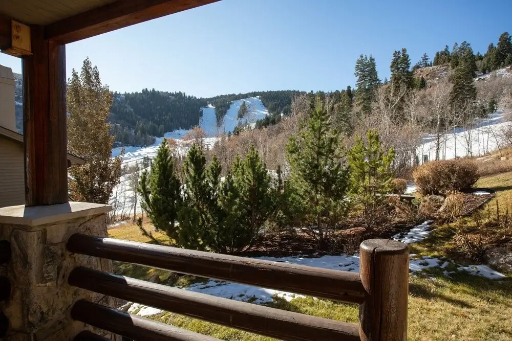 Trail's End Lodge 4 Bedroom Condo #17 with Spa by Deer Valley Resort