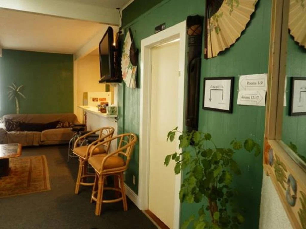 Howzit Hostels