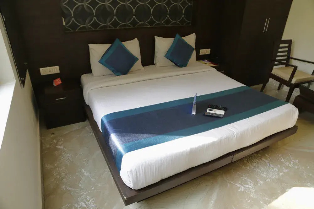 FabHotel Karol Bagh Main Market