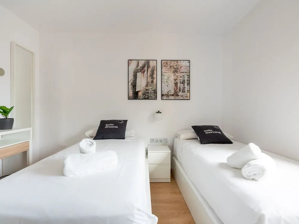 Limehome Barcelona Carrer de Fontcoberta - Digital Access