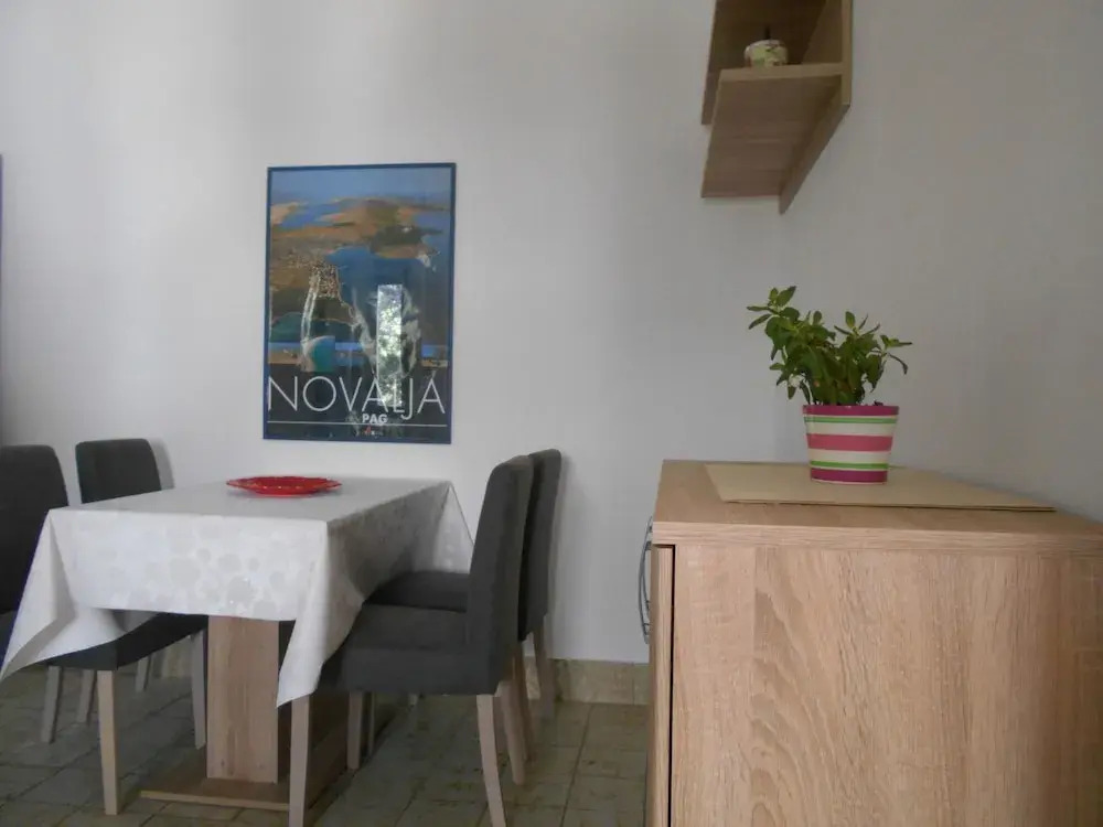 Apartment Near Novalja Center