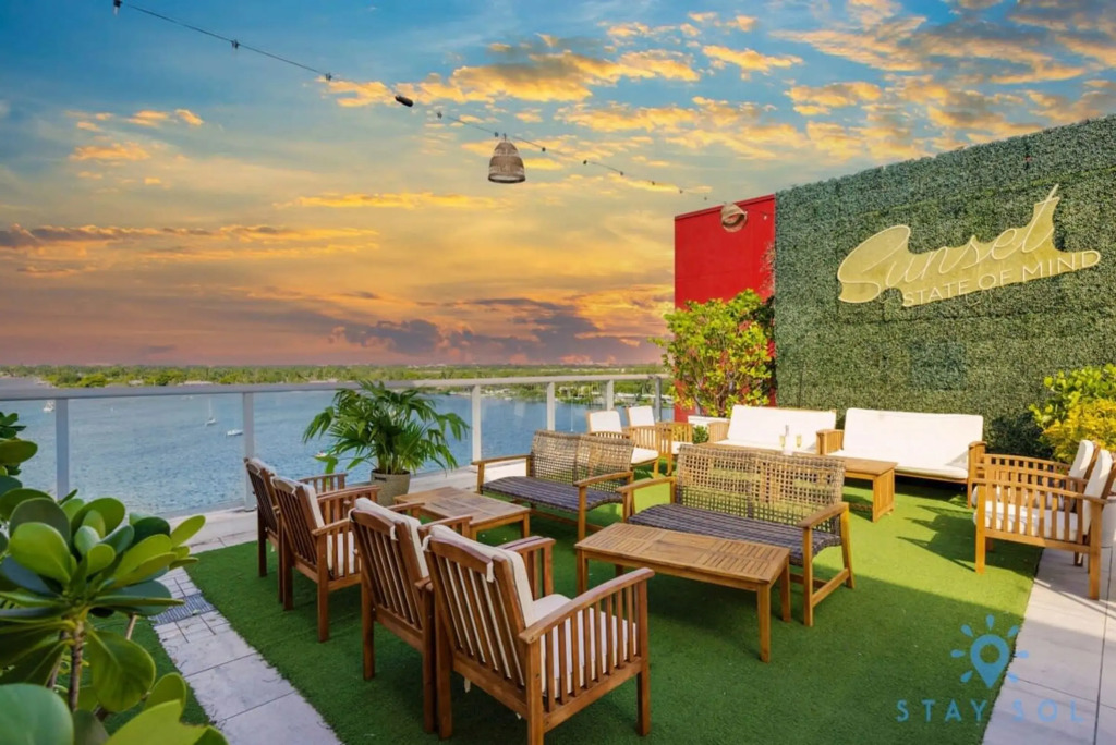 Best Stay  Rooftop Pool  Broad   walk  Near Beach, Hollywood