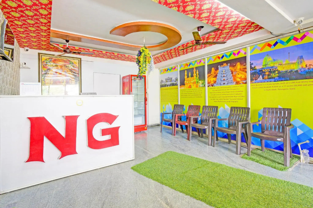 OYO 92953 Sri Navya Grand