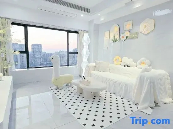Style · LOFT Designer Cinema Apartment Hotel