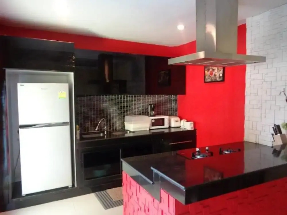 4 Bedroom Private Pool Bungalow Walking Street 15 Min Ride Away