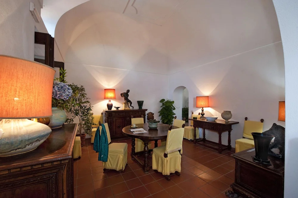 Villa Magenta