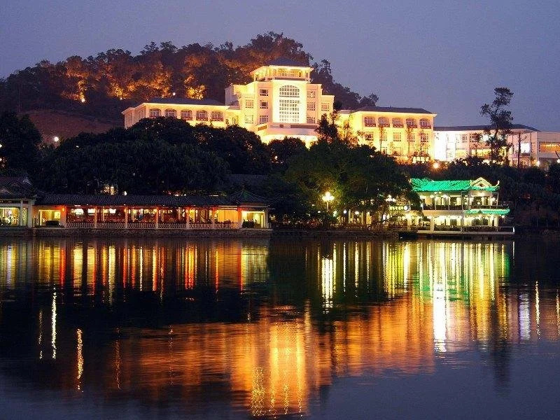 Royal Hotel