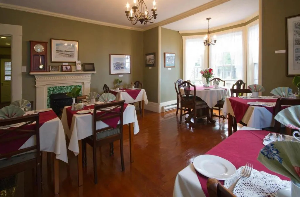 The Coopers Inn