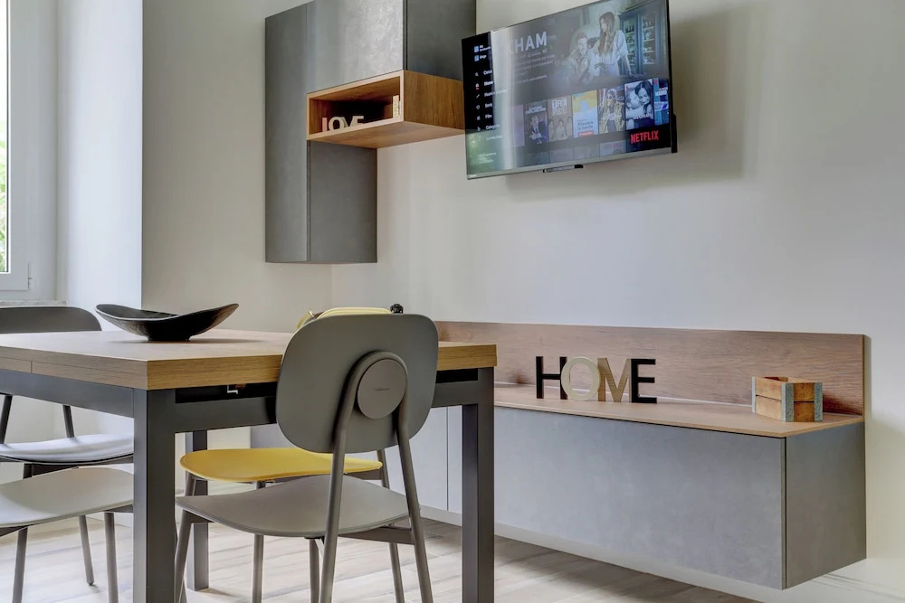 San Giovanni Cozy Apt - Home And More
