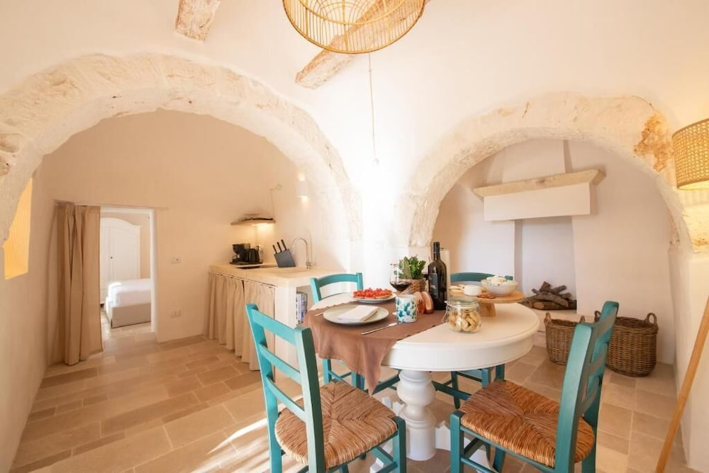 Borgo Cucumo by MONHOLIDAY