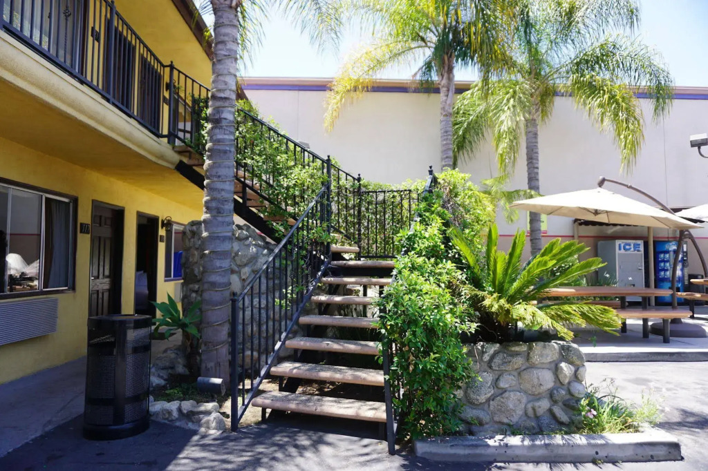 Casa Bella Inn Downtown LA