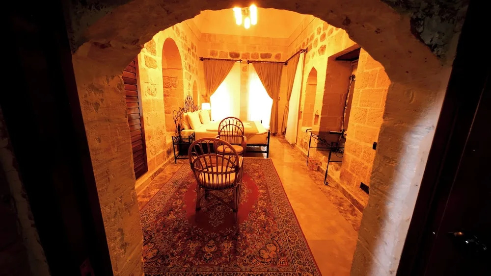 ULUBEY KONAĞI