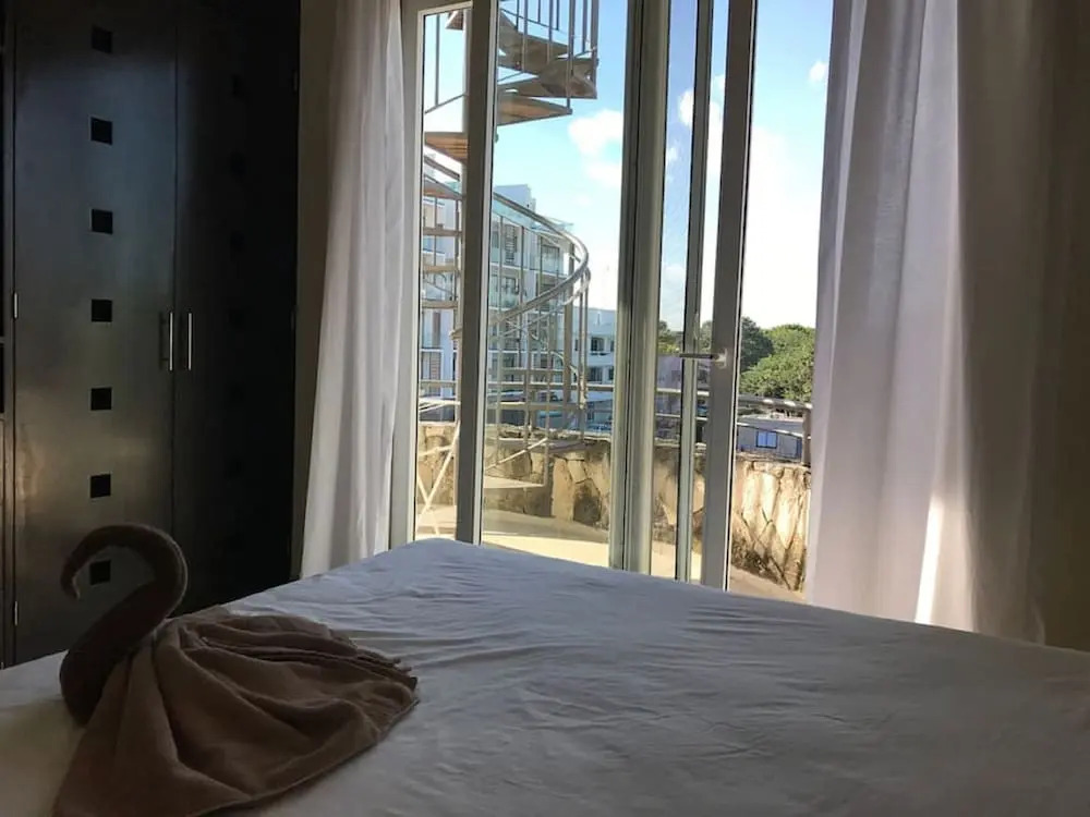 Amalfi by Slieva 2 Apartments 3 Blocks Away 5a Av